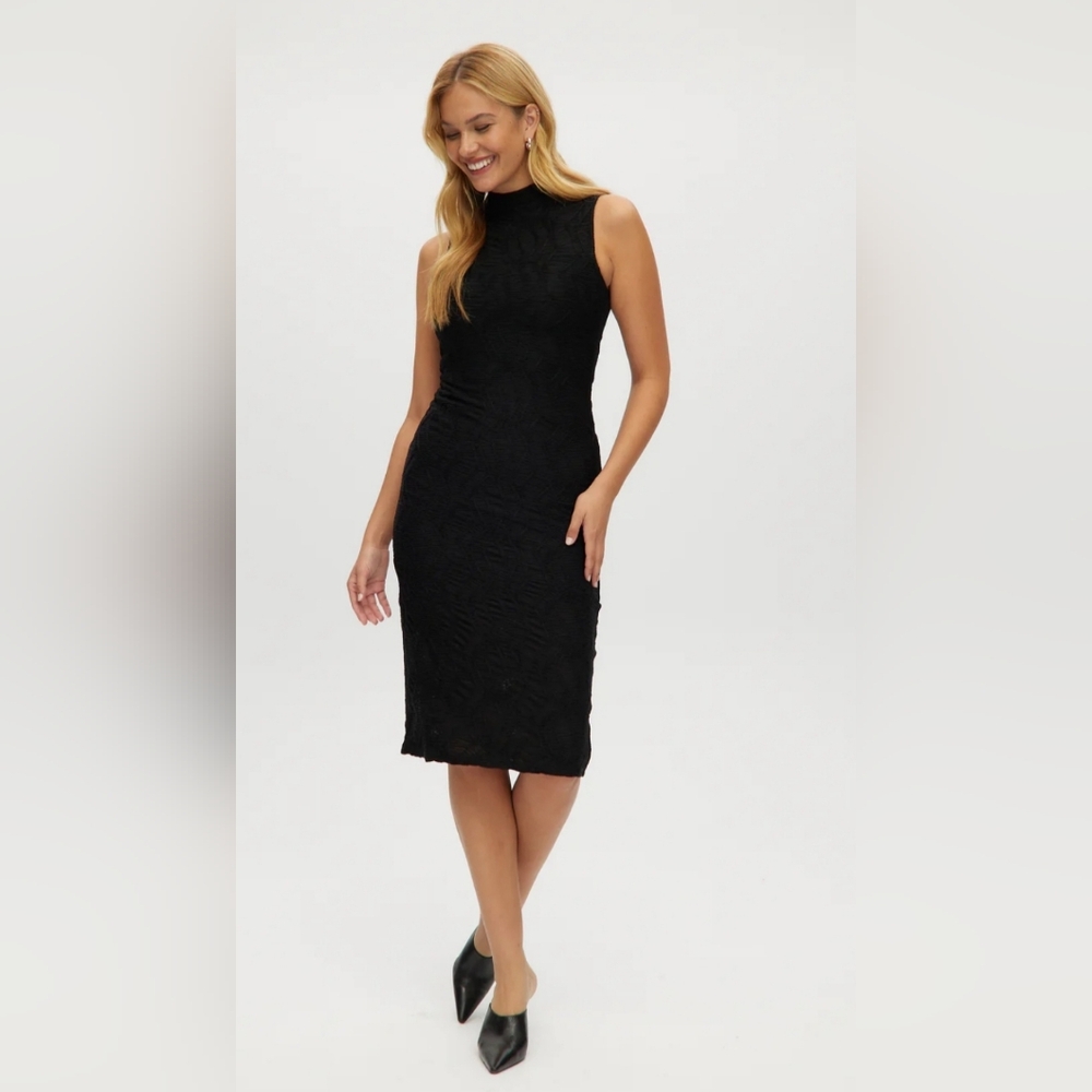 House Of Harlow 1960 Mock Neck Sleeveless Fitted Textured Midi Dress Black. S.